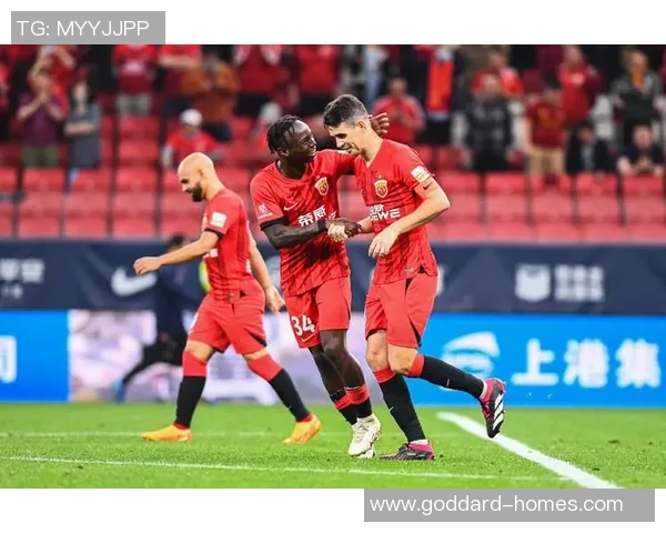 足球明星换脸游戏引发热议球迷纷纷模仿挑战创意无限